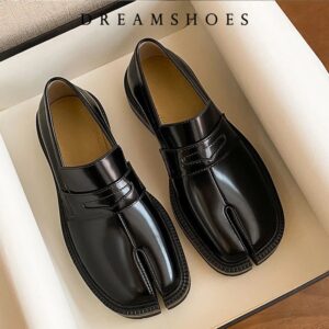 Maat 35-46 Nieuwe Split Teen Flats Vrouwen Slip-On Casual Schoenen Vrouwen Mode Mary Janes Tabi Schoenen varken Hoef Schoenen Vrouw Loafers - AliExpress 322