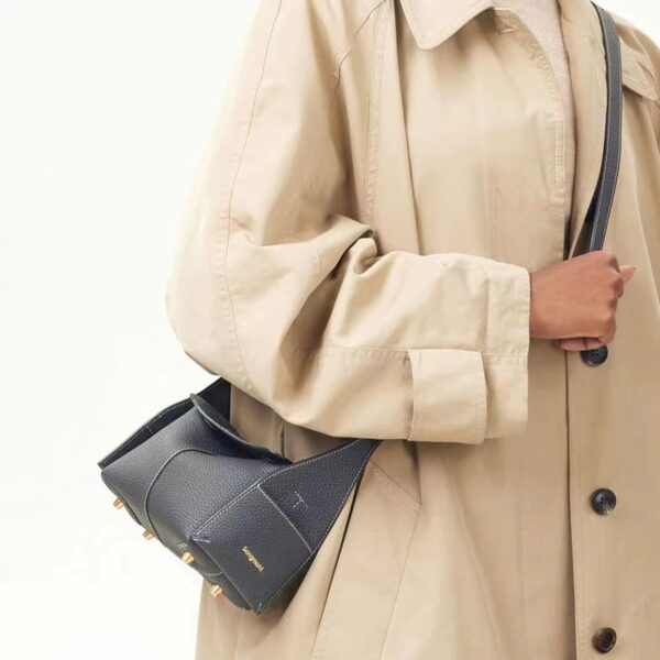 Origineel Merk Design Vrouwen Schoudertassen Nieuwe Verstelbare Schoudertas Casual Stijl Klassieke Vrouwen Crossbody Tassen Baguette Tas - AliExpress 1524