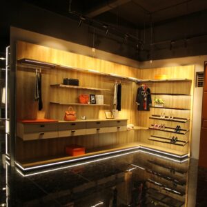 Slaapkamergarderobe in Europese stijl Open garderobe Moderne houten meubelontwerpen Inloopstijl Slaapkamergarderobekast - AliExpress 1503